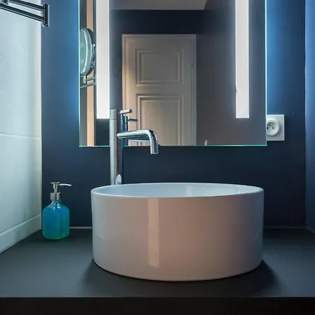 شقة Curiosite - Furnished - Downtown ليون