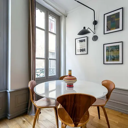 شقة Curiosite - Furnished - Downtown ليون
